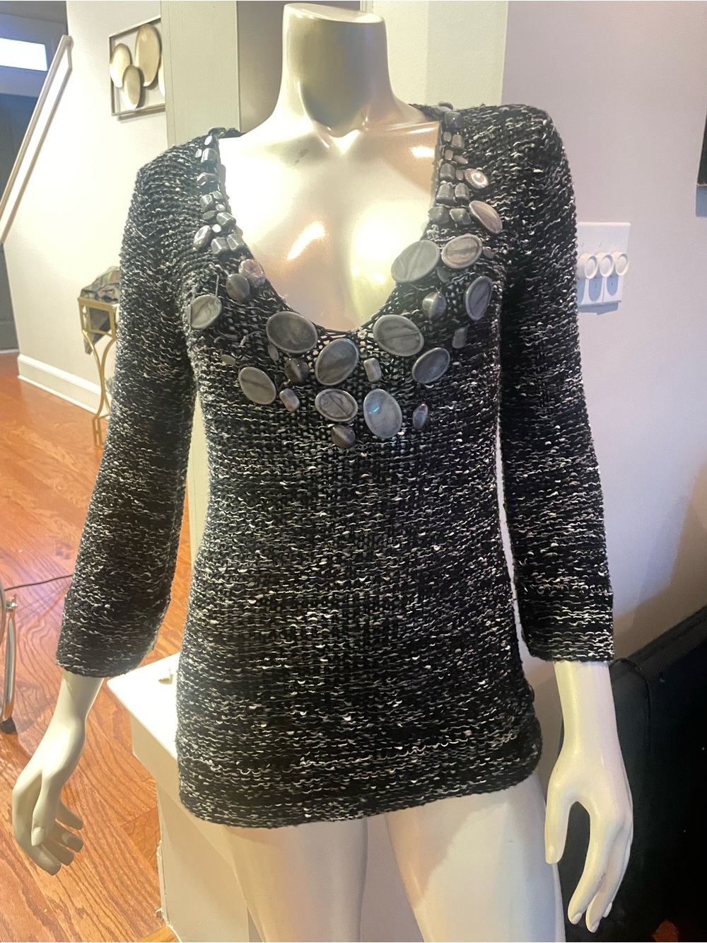 BCBGMaxAzria Black & White Knit V-Neck Gem-Embellished w/Stones Sweater Size Med